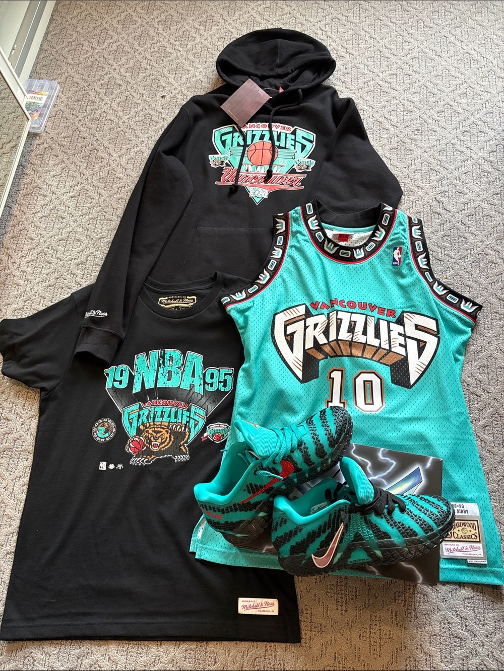 Mitchell & Ness Teal Bibby #10 Basketball Jersey size L
